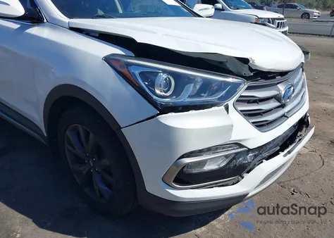 2017 Hyundai Santa Fe Sport 2.0T Ultimate z USA, uszkodzony, nr VIN 5XYZW4LA1HG497079